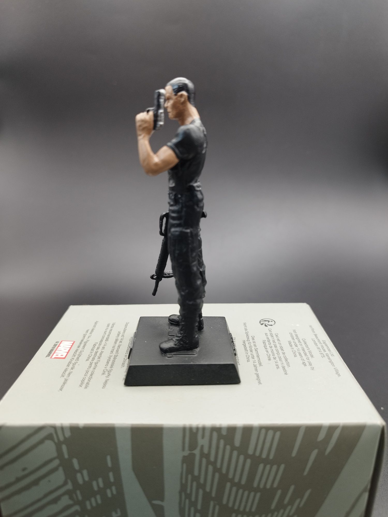 Figurka Marvel klasyczna Punisher #30  ok 8 cm figurka