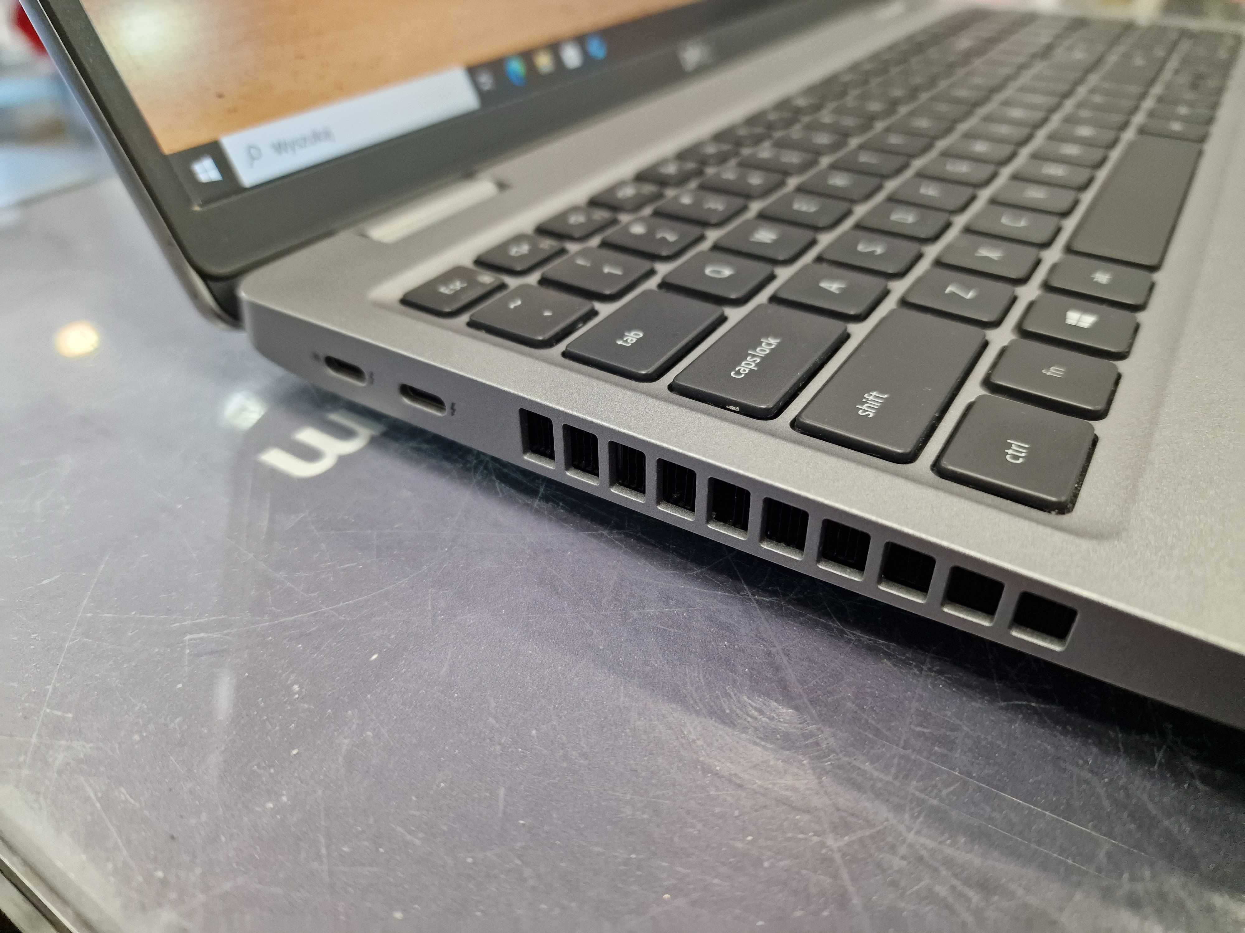 DELL Latitude 5520/ i5-1145G7/ 16GB/ 256GB/ Iris Xe/ W10P/ 15.6" Gra B
