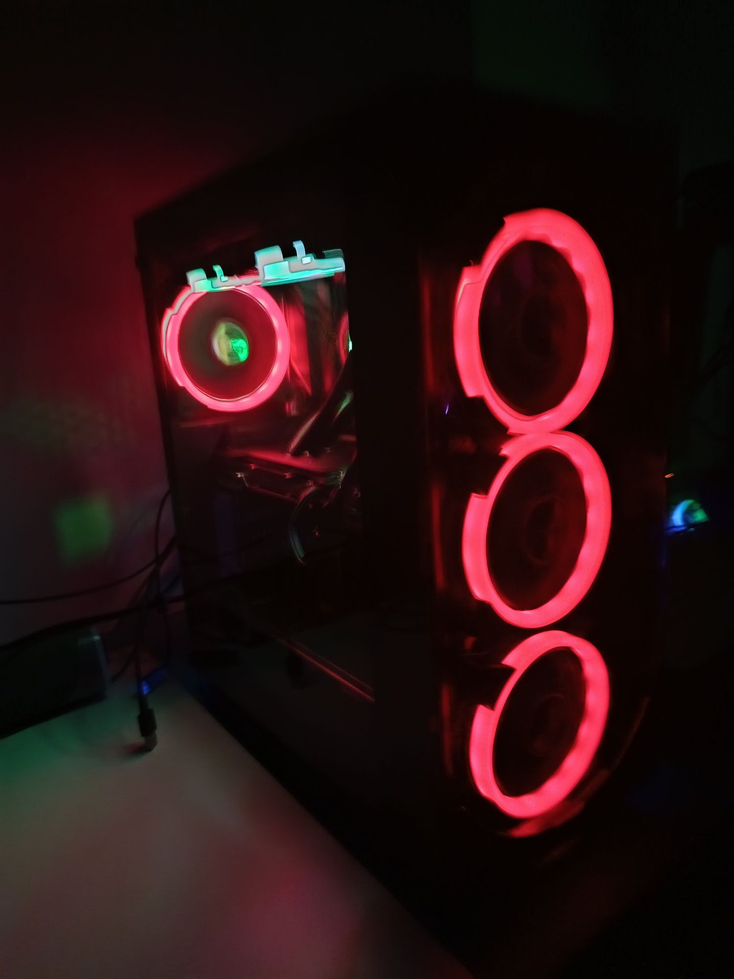 Torre Gaming i7 10700k com SSD e Gráfica potente