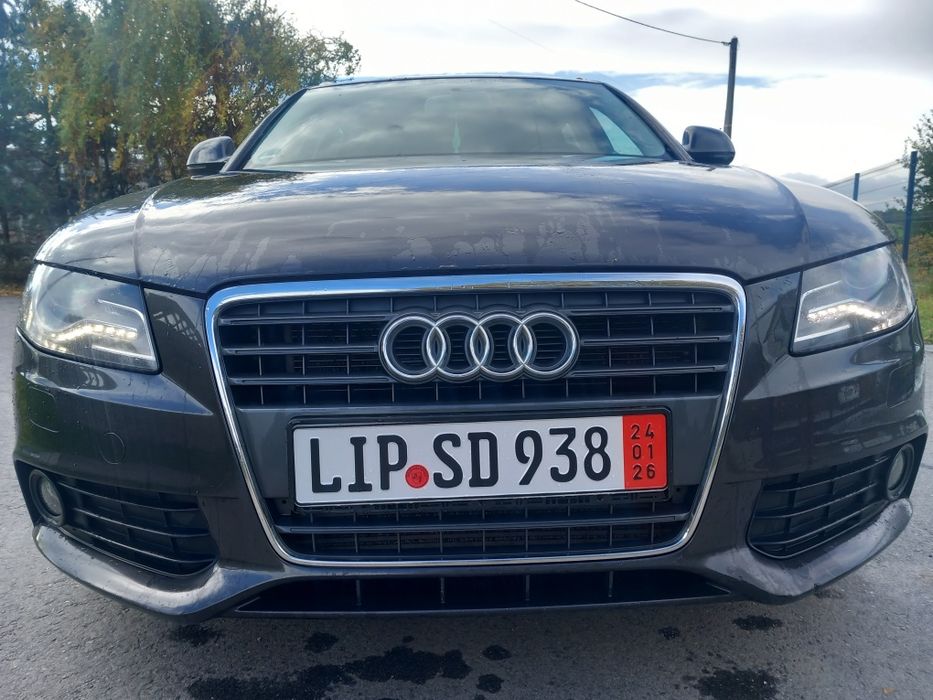 Audi A4 b8 Avant S-line 1.8TFSI 160PS 6b Ledy Bixenon Klimatronik Alu