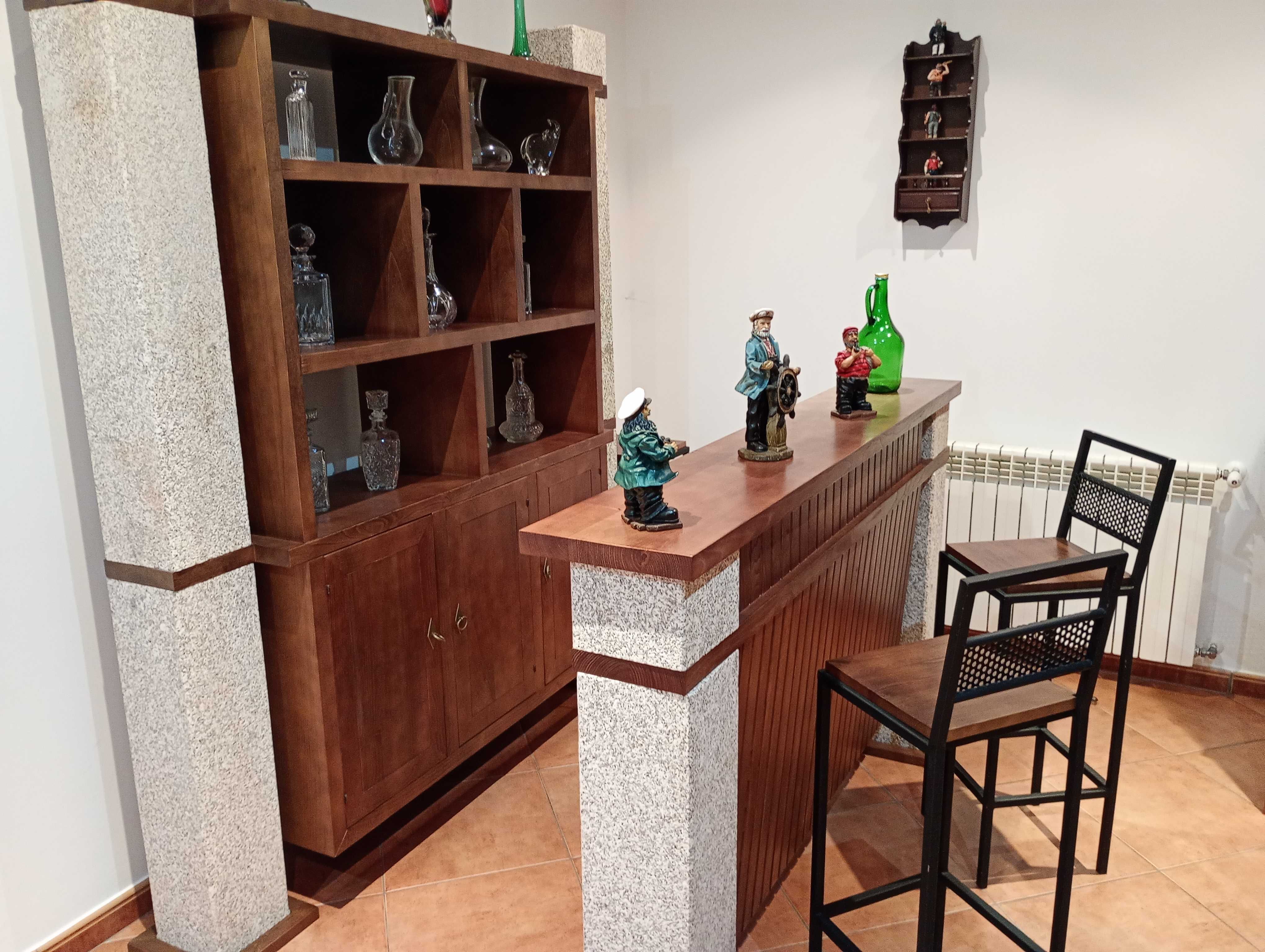 Móveis de sala em granito e castanho - como novos