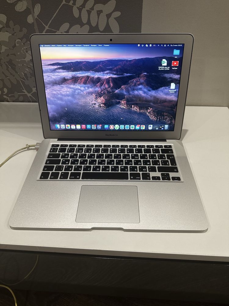 Продам MacBook AIR
