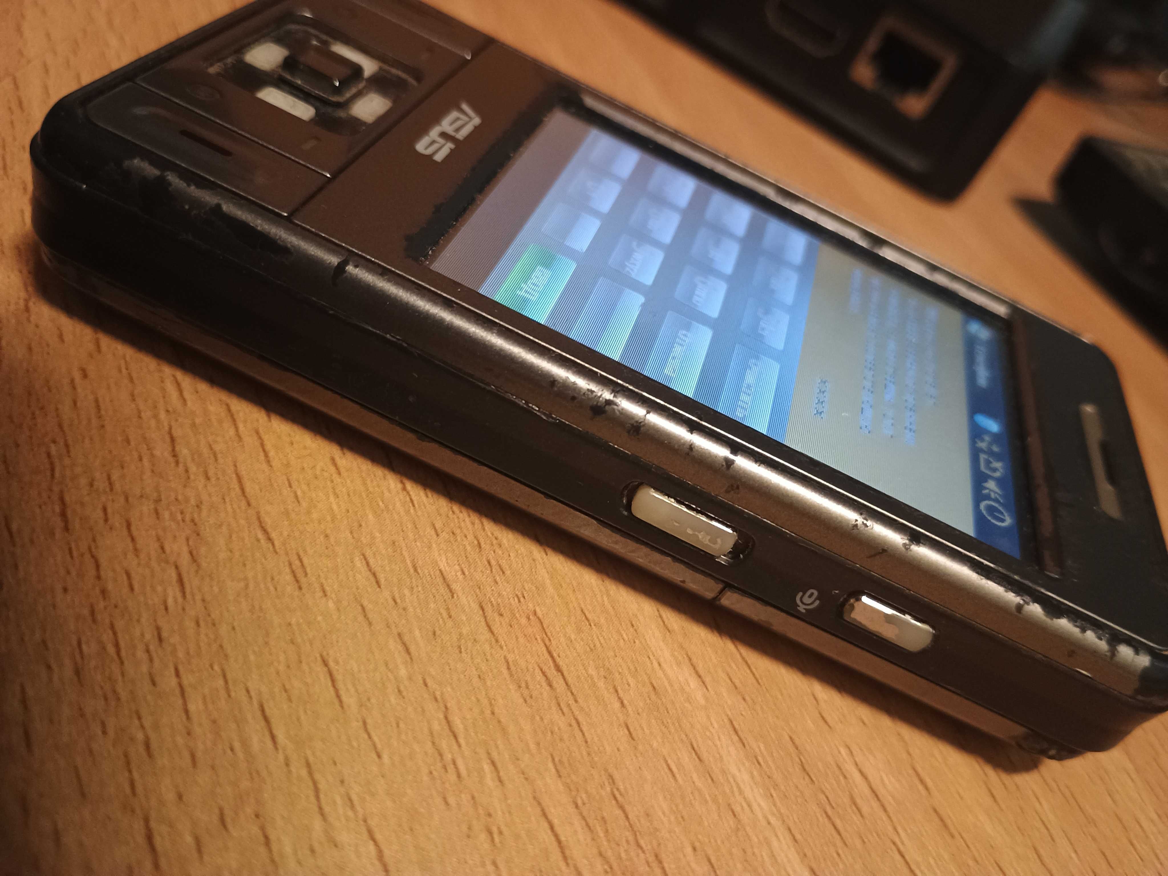 Смартфон Asus p535