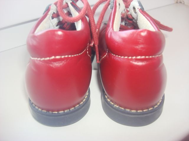 Кожаные ортопедические ботиночки PoIcoc \Франция\