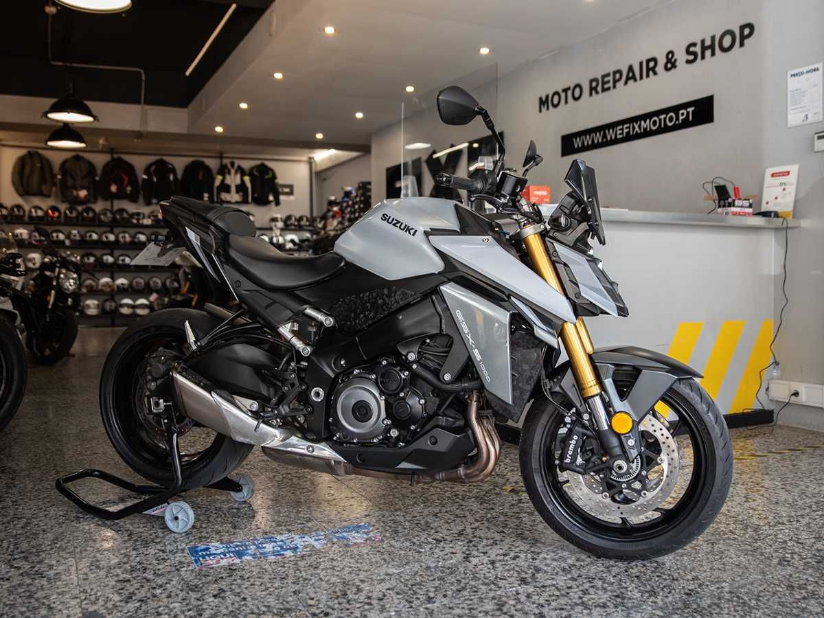 Suzuki GSXS 1000 Impecável, Nacional, Assistida na Marca. (Reservada)