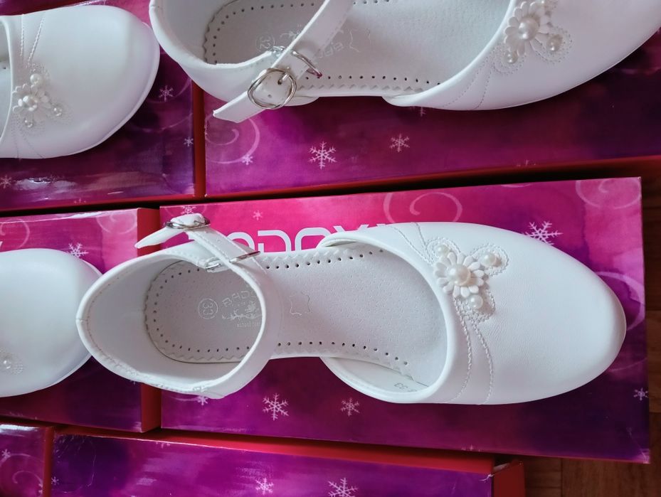 Buty komunijne 32