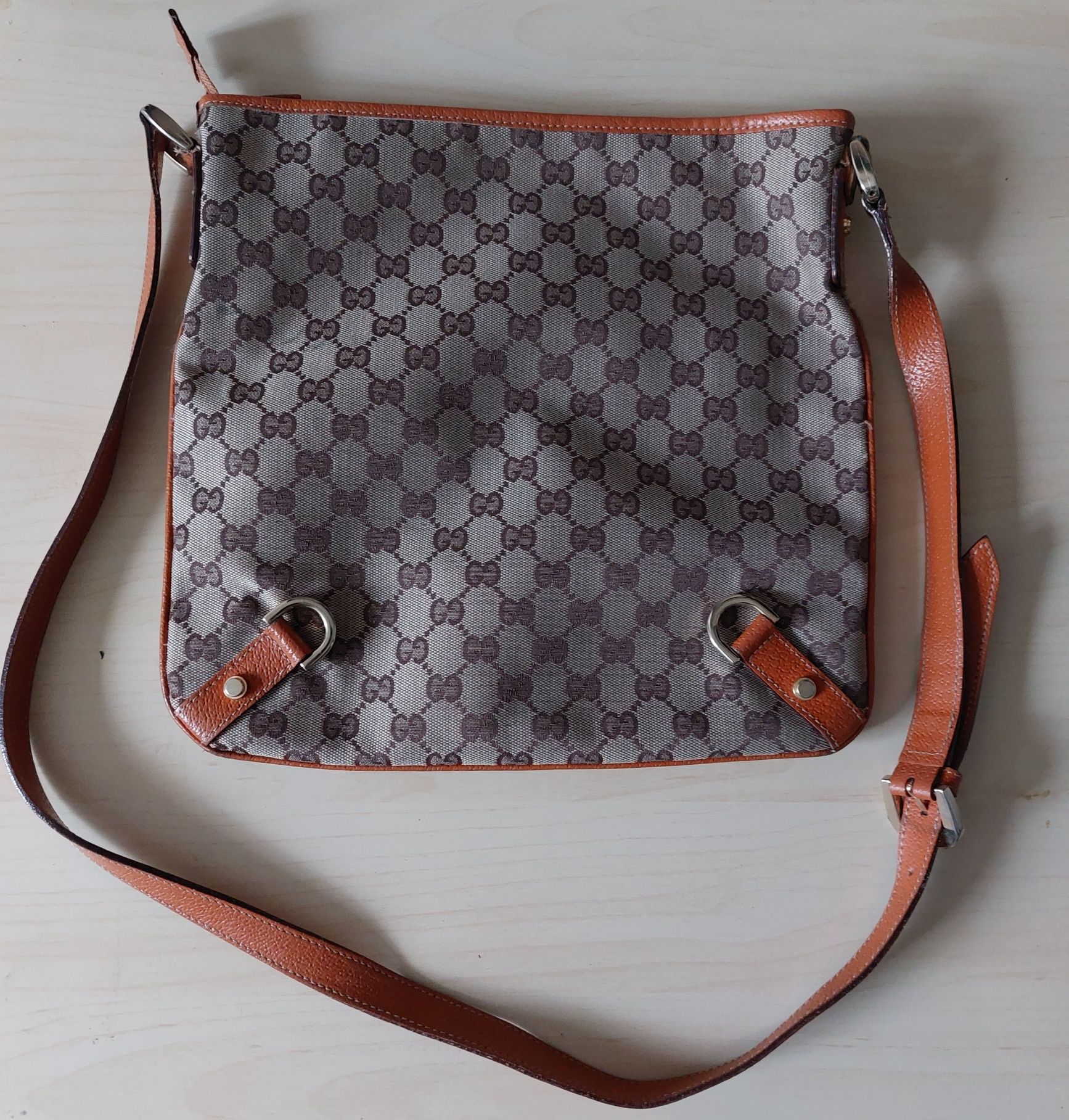 Gucci  torebka  listonoszka  vintage