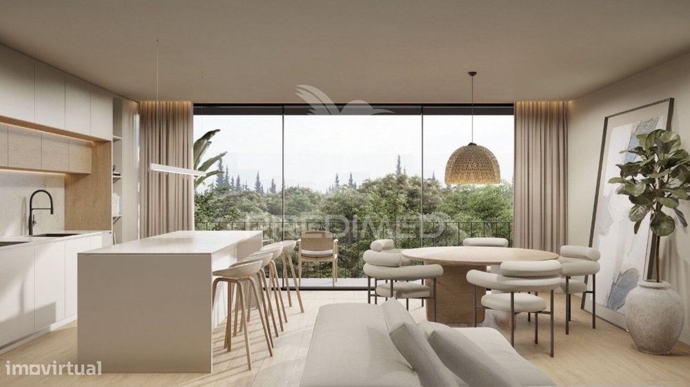 Moradia T3+1, Box 2 Carros, 3 Frentes, S.Pedro Cova,Gondomar