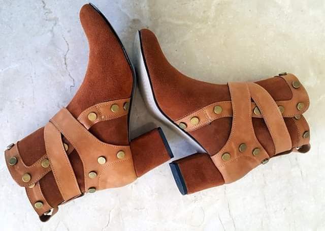 Eleganckie botki camel skóra naturalna