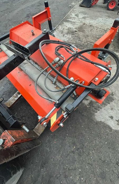 Zamiatarka szczotka do traktorka