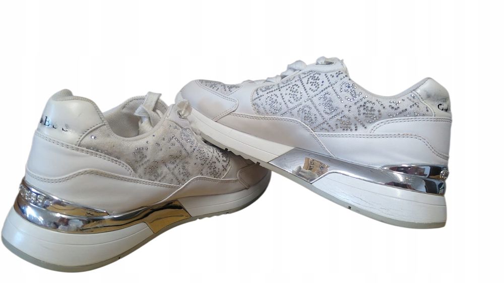 Guess 40 Buty Damskie Białe Srebrne Sneakersy Fljmox Logowane T526
