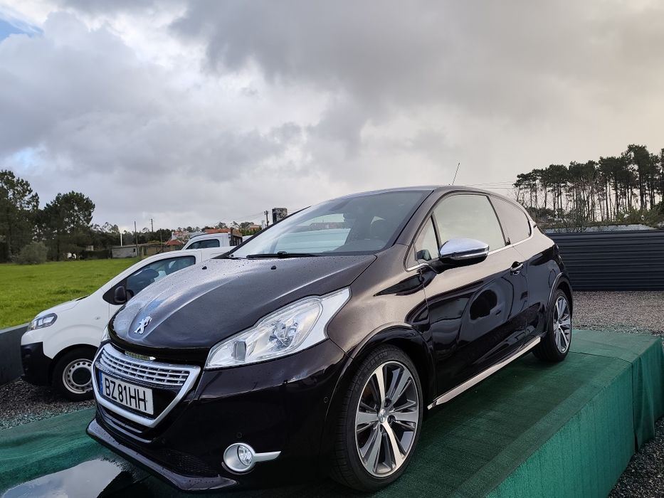 PEUGEOT 208 1.6HDI modelo XY