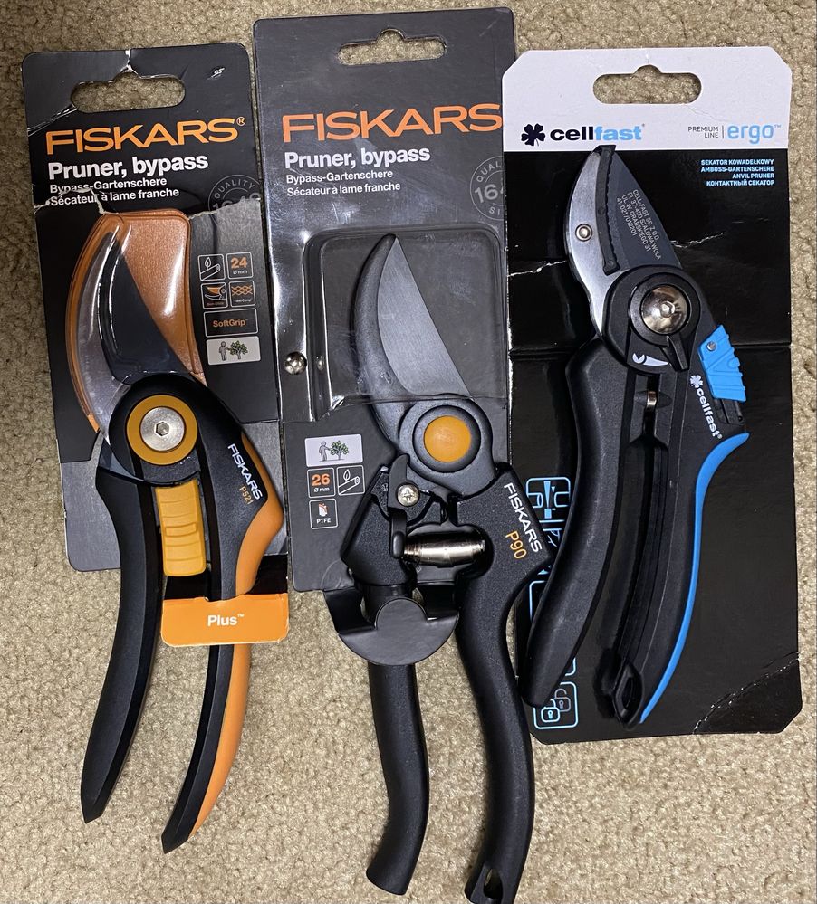 Секатор Fiskars професійний садовий P90,P521 нові