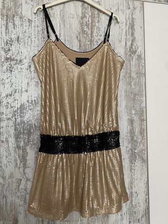 Красивое платье - туника в паетках золотое