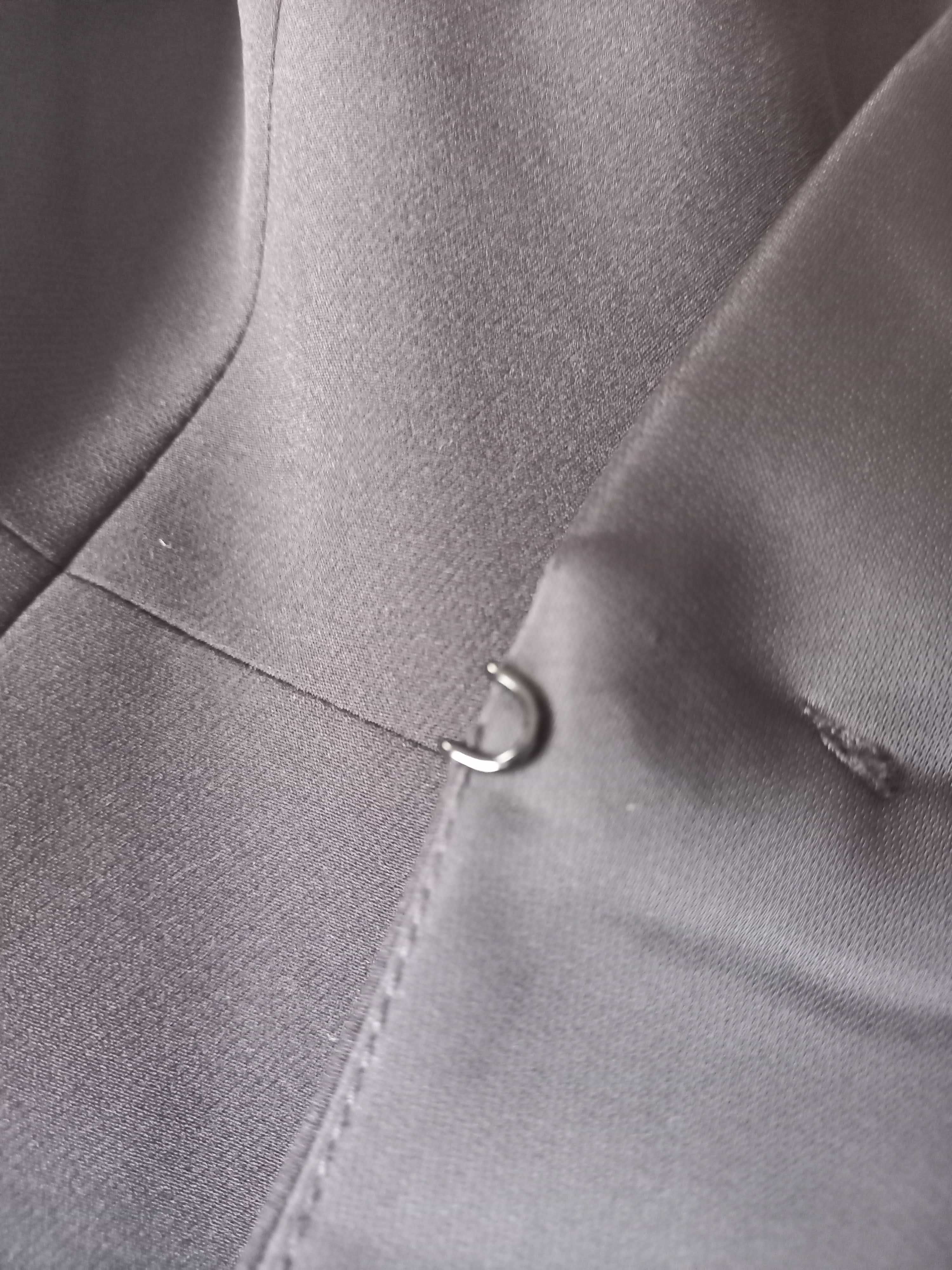 Casaco preto, H&M, Tam 40 (Portes incluídos)