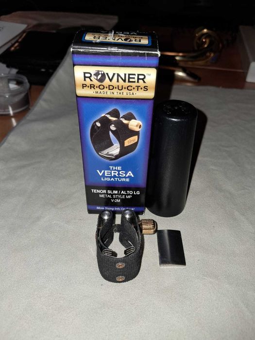 Ligatura do saksofonu tenorowego ROVNER VERSA V-2M - prawie nowa!