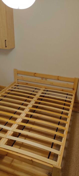 Łóżko sosnowe 160x200