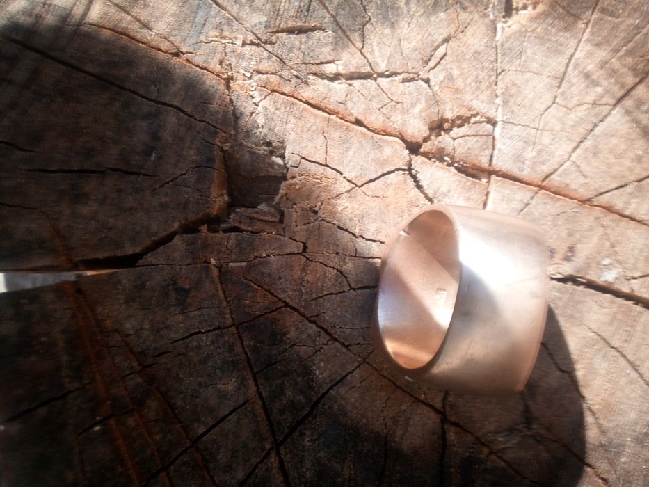 Продам перстень 26г авторская работа , от малолеткти до вора