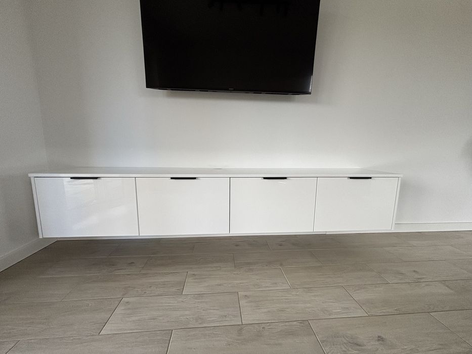 Szafka wisząca RTV lakierowana biała