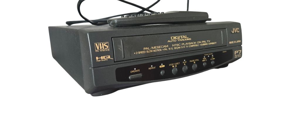 Пишущий видеоплеер JVC HR-P7 в идеальном состоянии.
