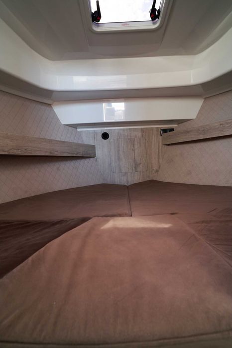 Czarter jacht motorowy Nautic 880 Mazury bez patentu HouseBoat