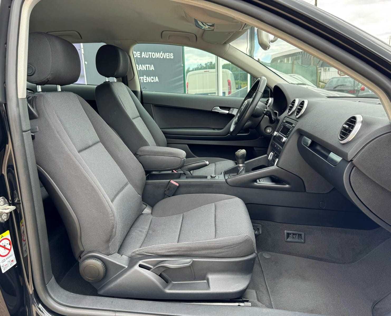 Audi A3 1.6 TDi- Garantia Incluída