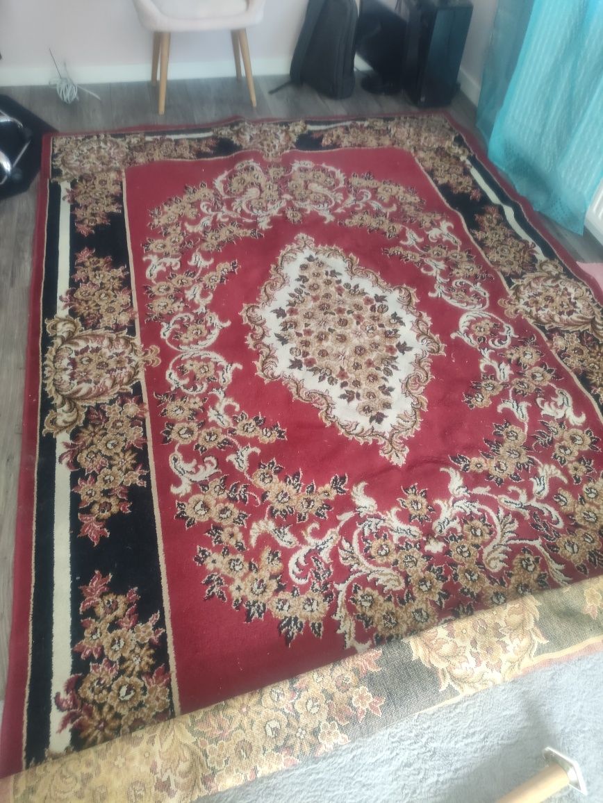 Piękny dywan duży