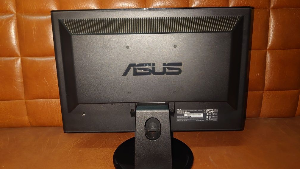 Monitor asus 19"