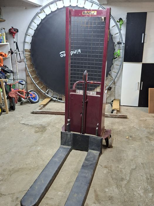 Wozek , paleciak , wozek masztowy , podnosnik