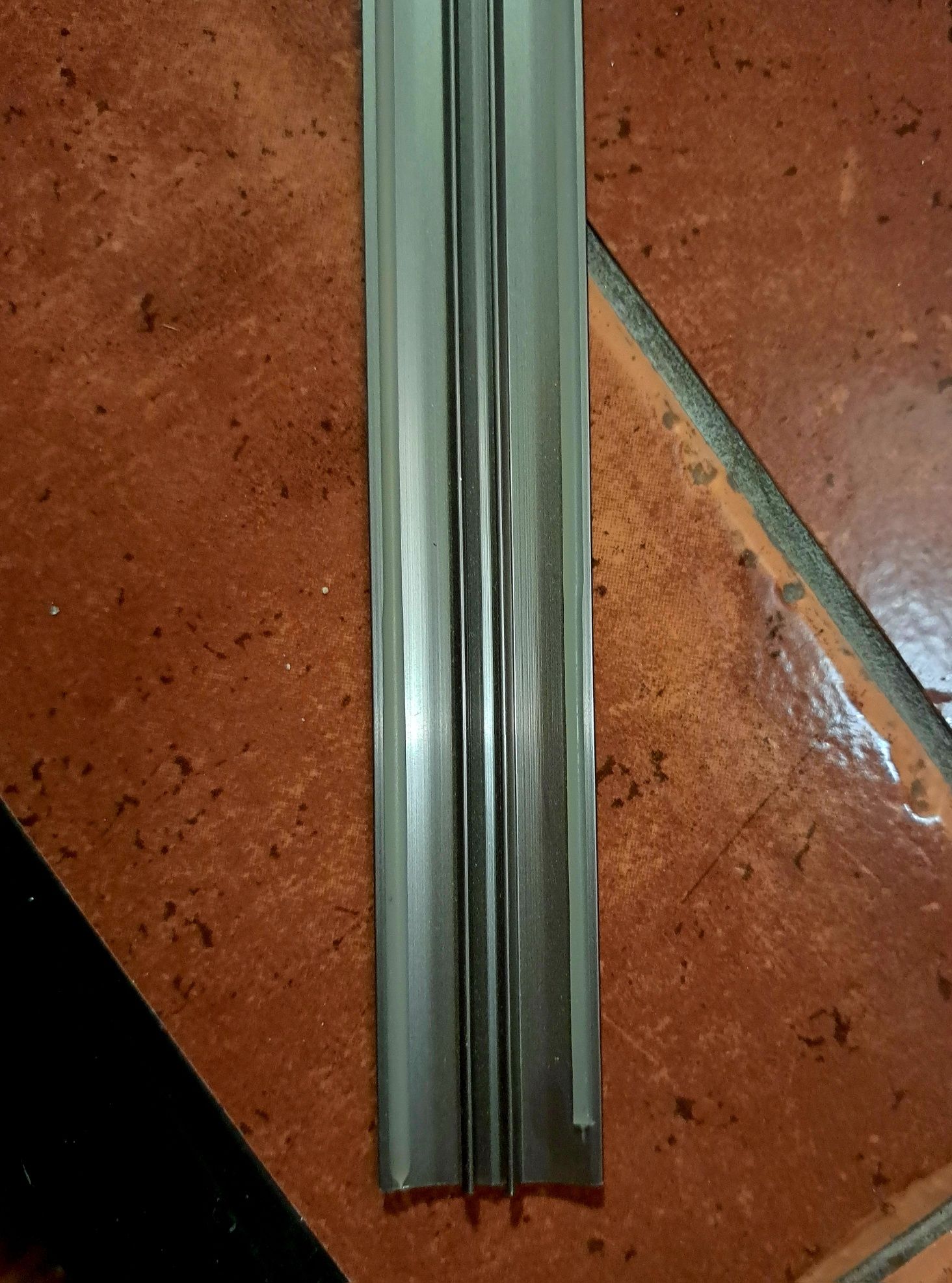 Listwa łączeniowa podłogowa 90 cm srebrna mat