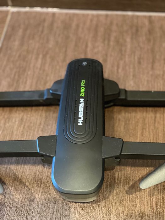 Квадрокоптер Hubsan Zino Pro