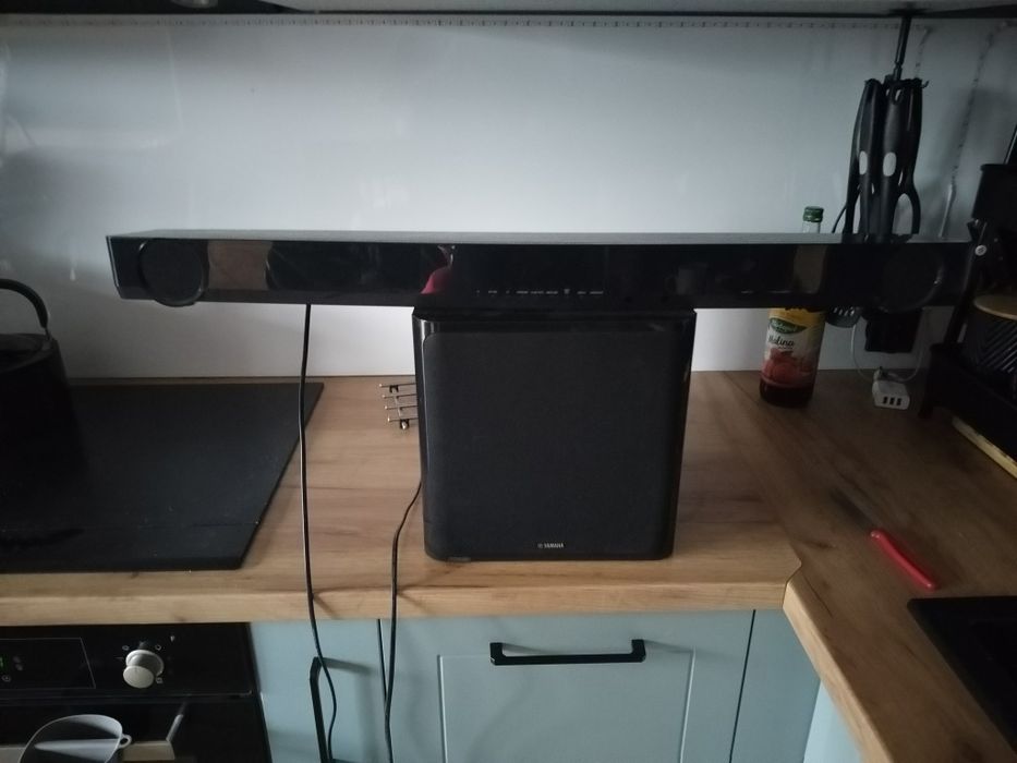 Yamaha yas-201 + subwoofer + pilot + kabel optyczny.