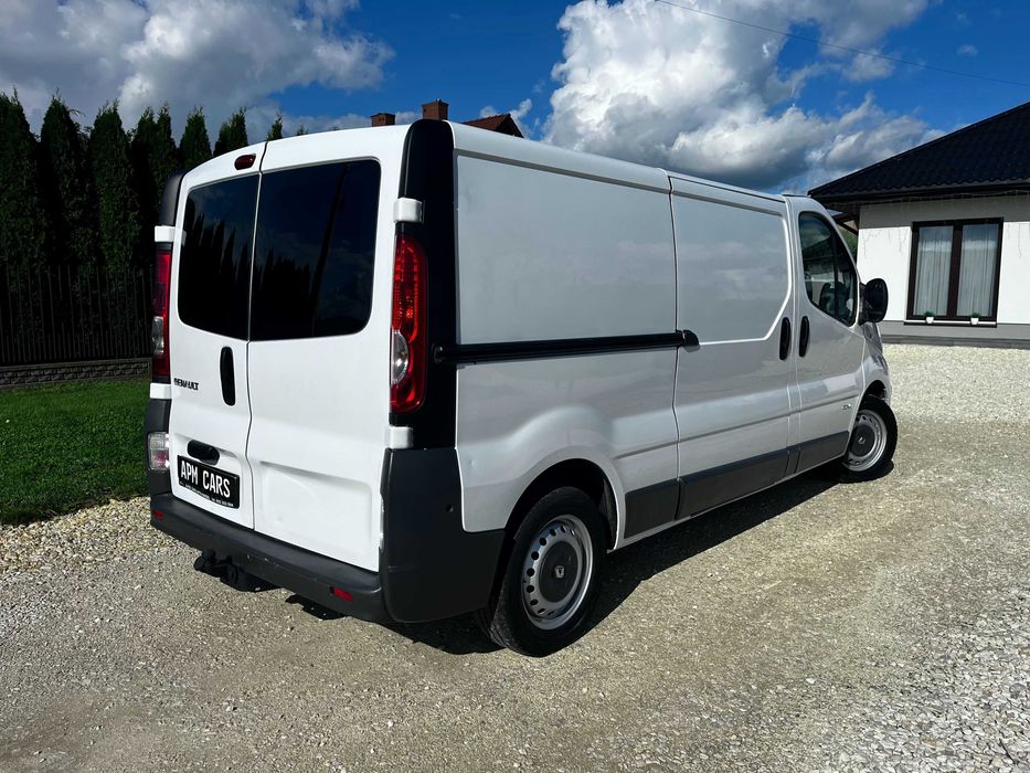 Renault Trafic / 2.0 Diesel / Long / Niski Przebieg