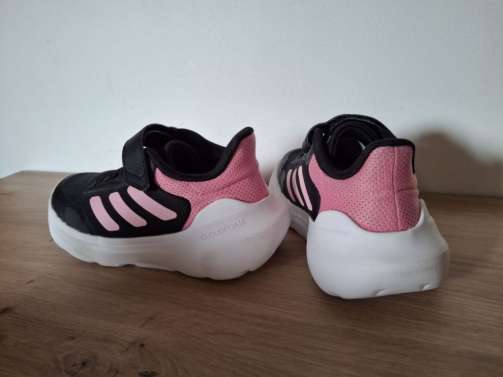 Adidasy, sportowe 31