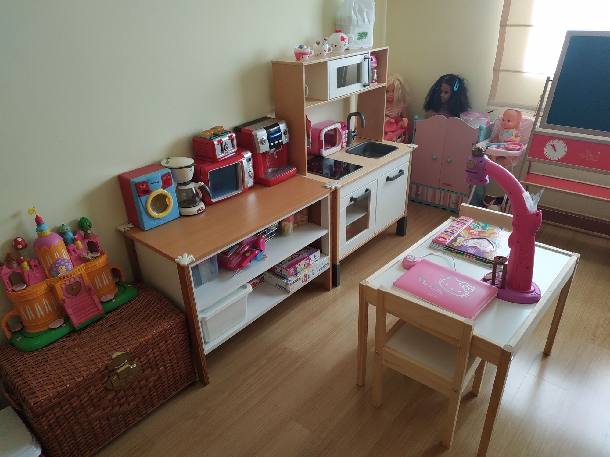 AMA / Babysitter