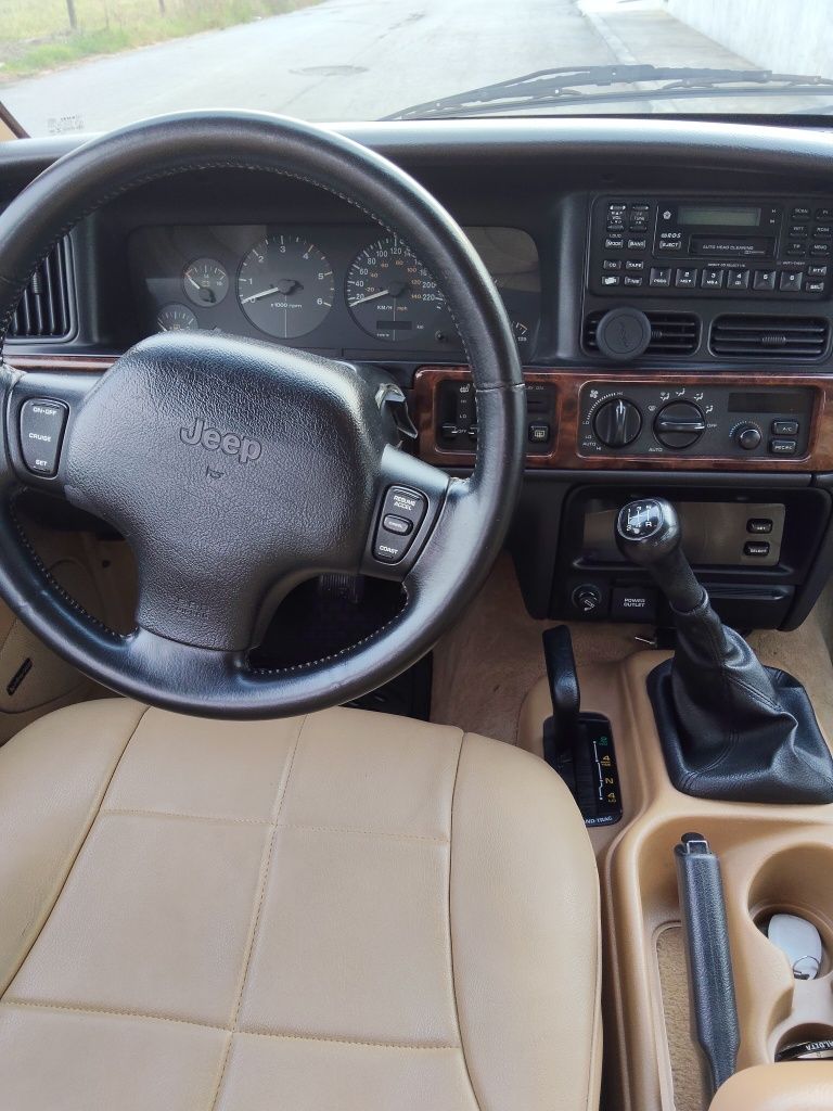 Jeep Grand Cherokee 2.5