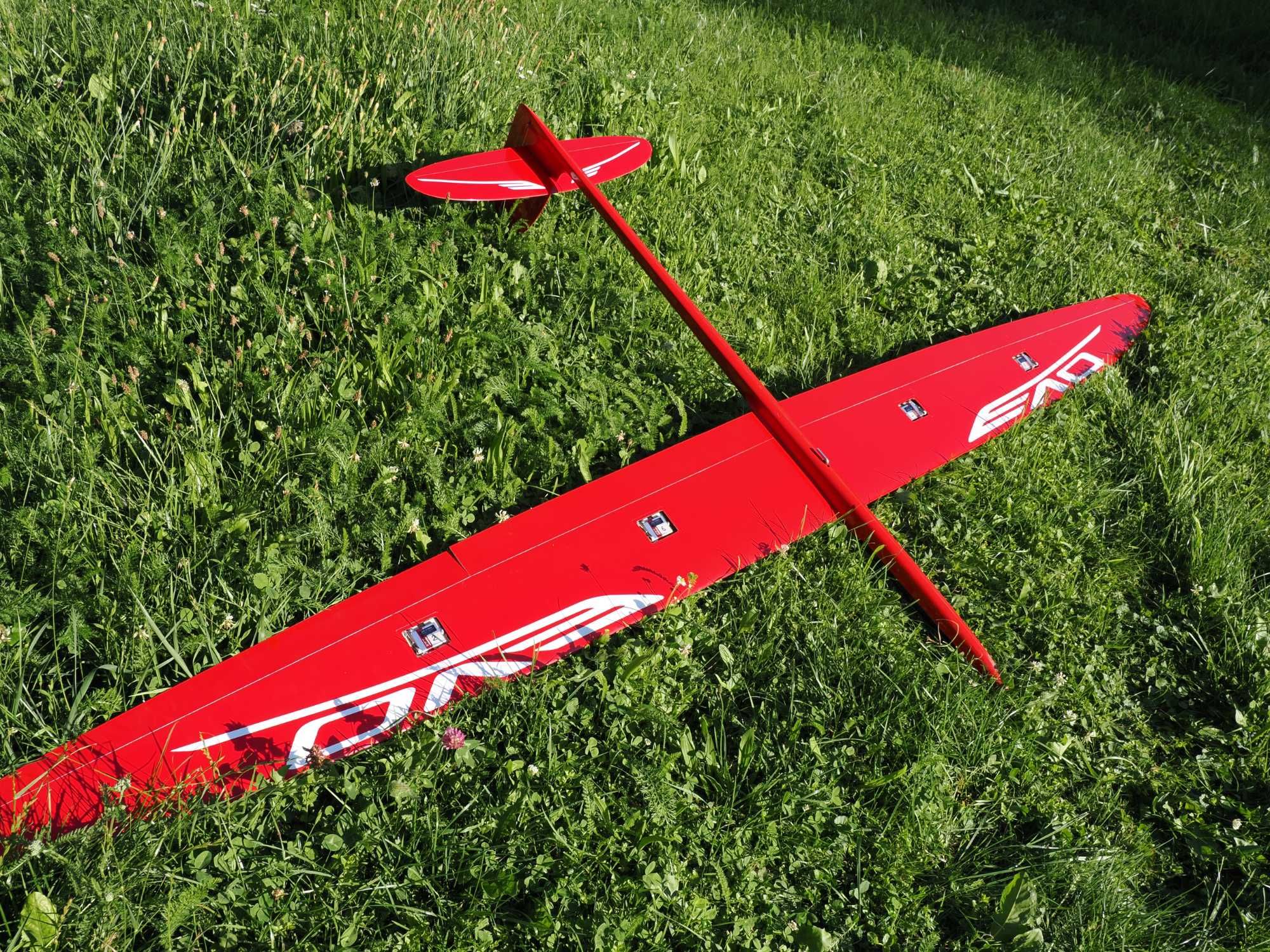 F3F model szybowca TOMCAT EVO 250 cm, laminatowo-węglowy. Prod.:RCRCM.