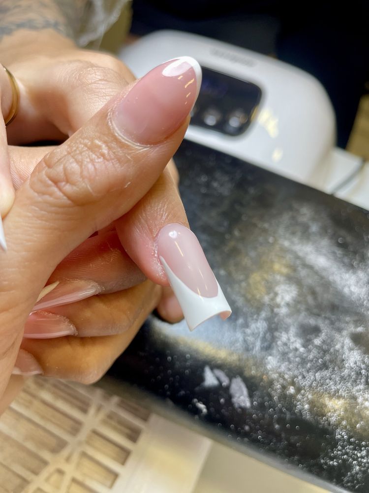 Unhas de gel e verniz gel