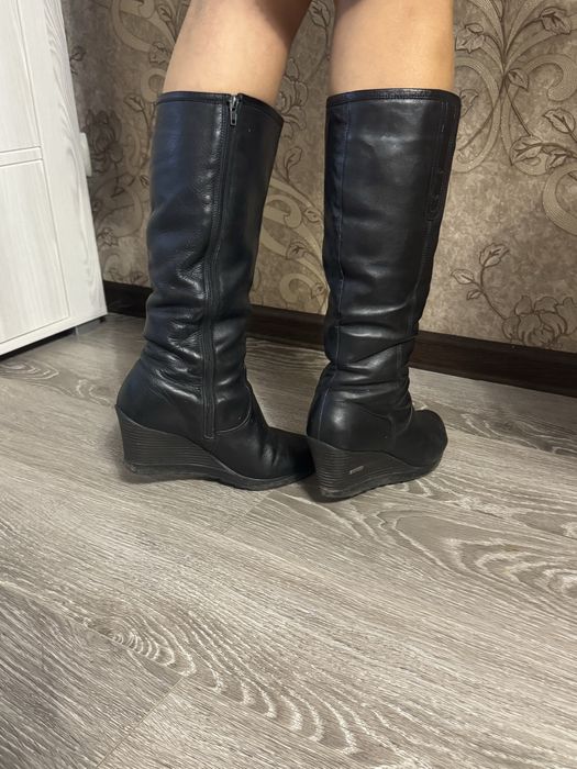 Продам жіночі сапоги шкіряні