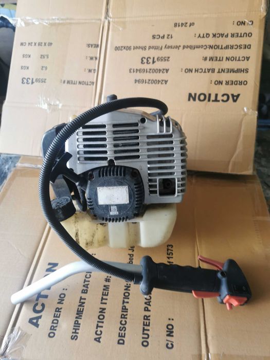 silnik kosiarka kompletny dziala , na czesci