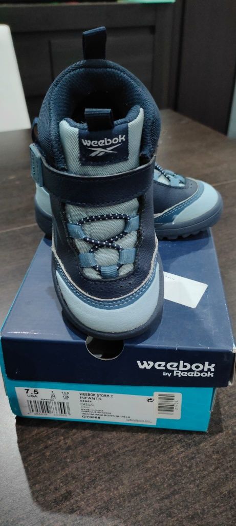 Buty chłopięce Reebok Weebok Sztorm roz. 24