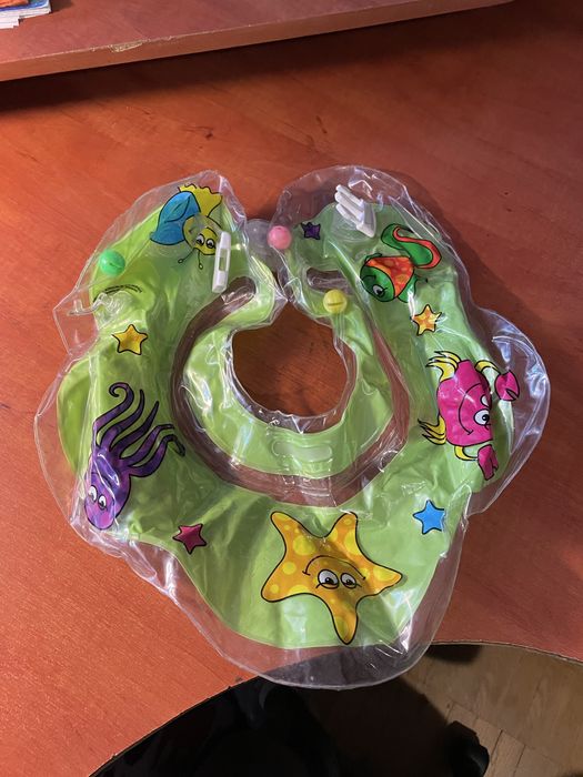 Круг для купання немовлят