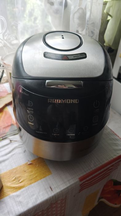 Продам мультиварку на запчасти