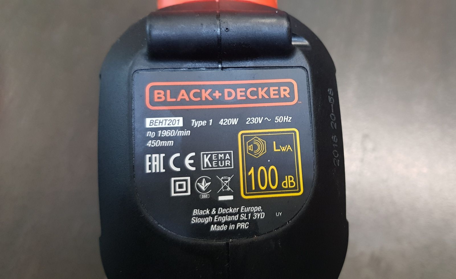 Corta Sebes  Black Decker