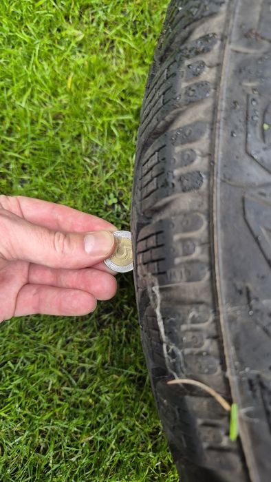 Pirelli Sottozero 235/45 R18