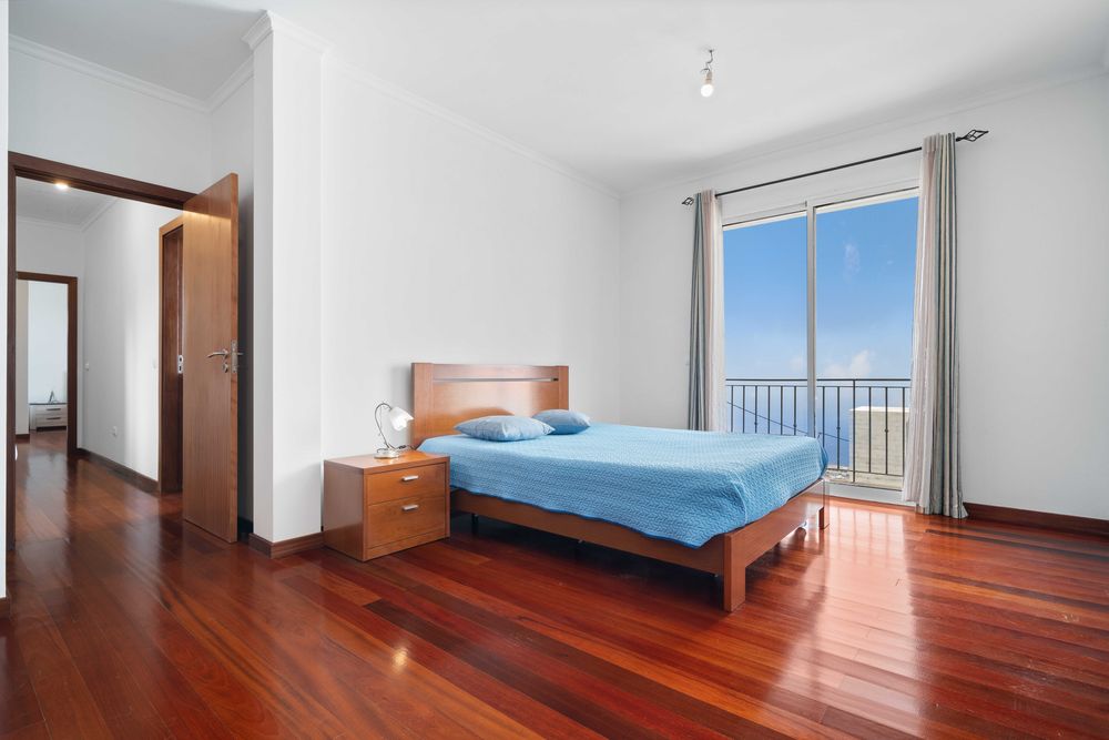 Moradia T3 |Zona calma |Vista mar| Ideal para famílias |Sta. Cruz