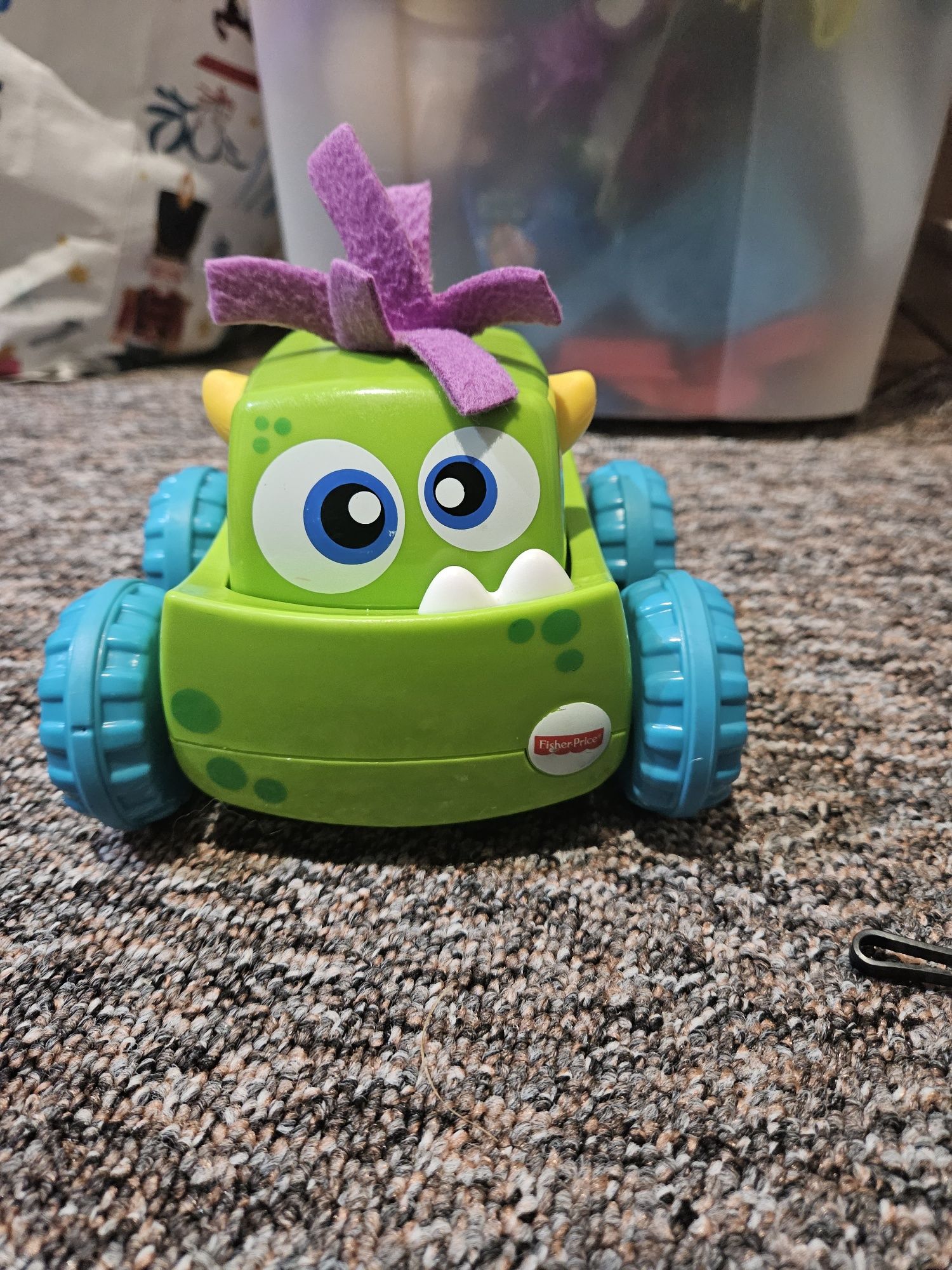 Auto zwierzak Fisher price do raczkowania