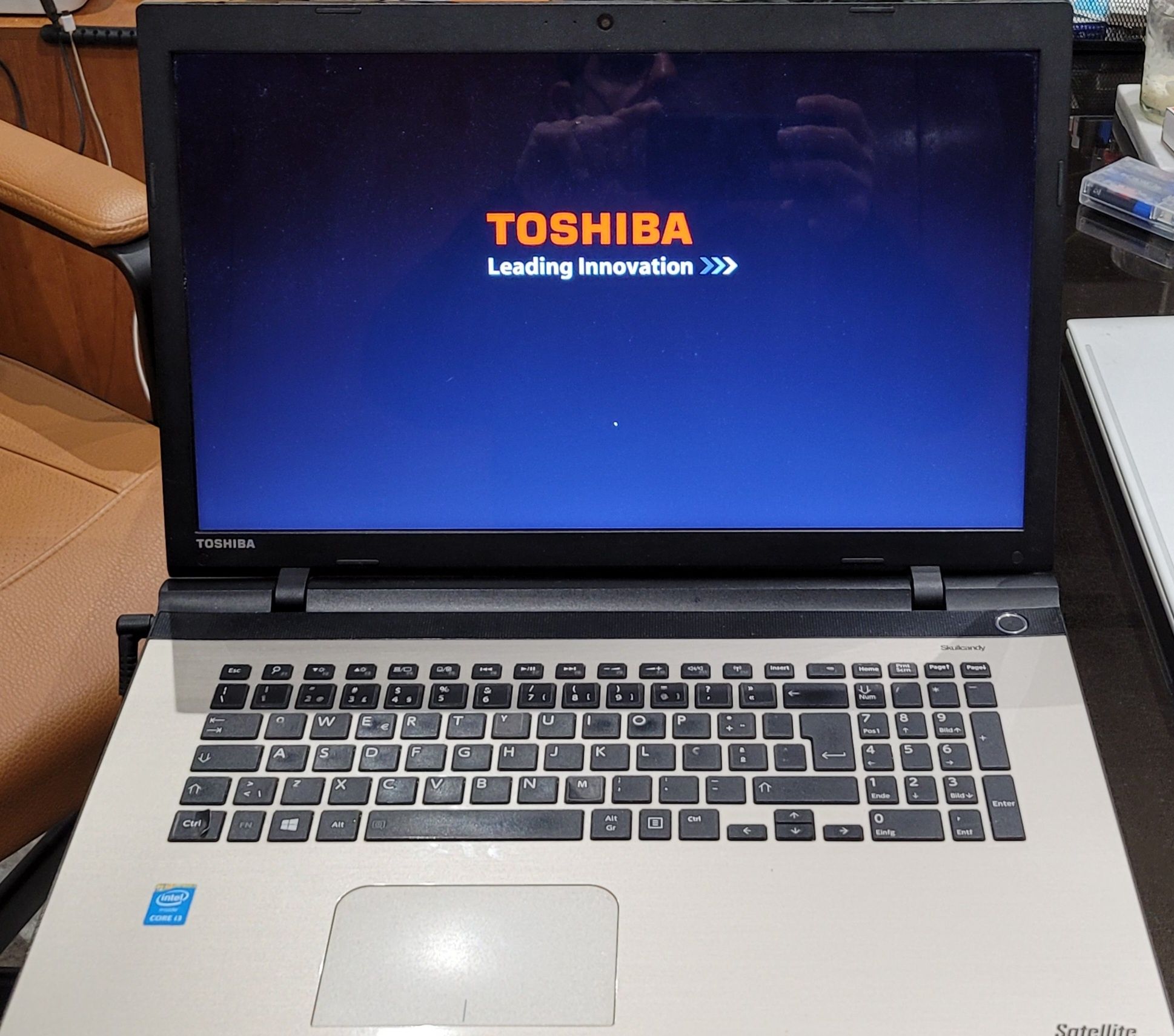 Vendo PC TOSHIBA SATÉLITE L70 - C - c/17" com mala