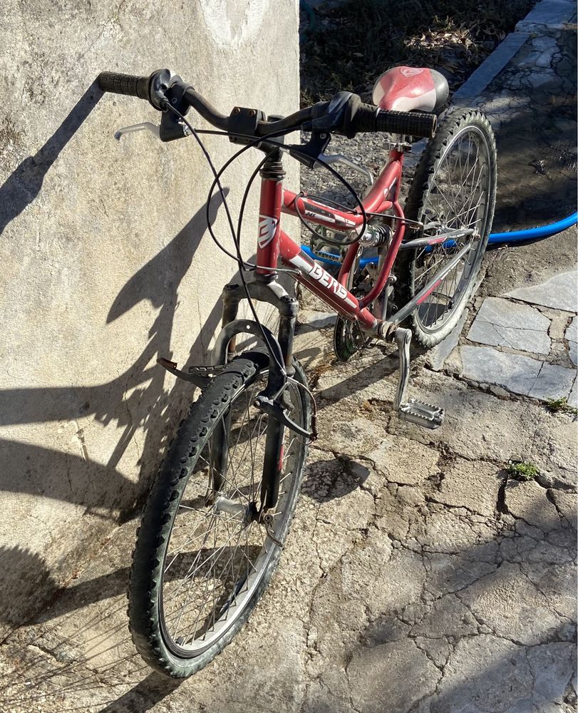 Vende se bicicleta