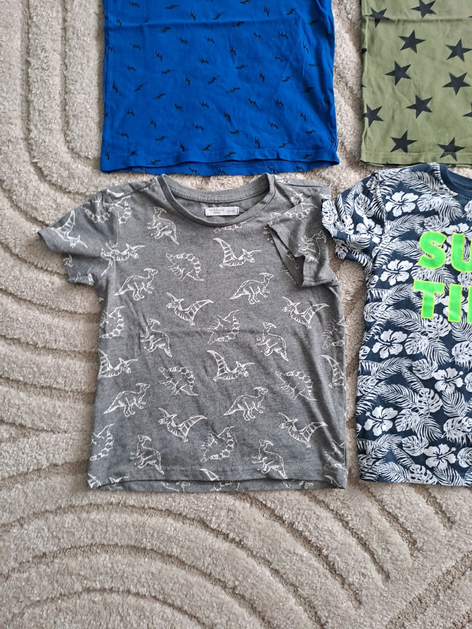 Zestaw 4 t-shirtów Sinsay 116